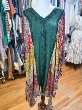 YOUNG THREADS Embroidered Colorblock Kimono Shrug Basil NWT 1X